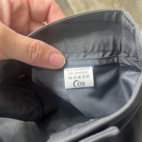 Zyia gray clubhouse shorts size large.NWT - Picture 10 of 10